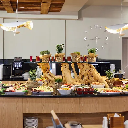 West Baltic Wellness & 4*